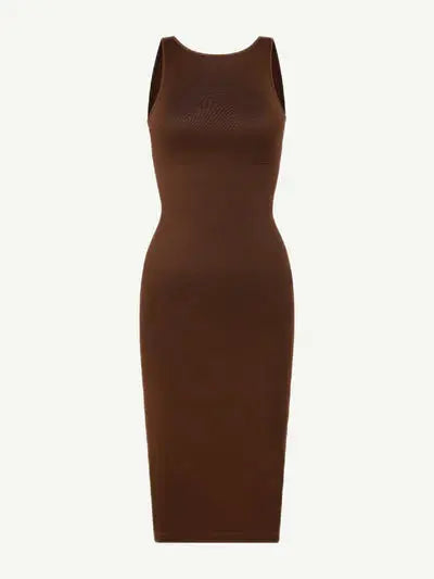 Allure® – Robe Sculptante à Manches Courtes, Effet Seconde Peau BESHAP