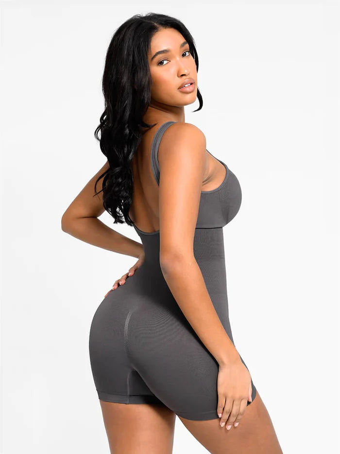 Curvyna® – Nahtloser Shaping-Anzug, Rundhalsausschnitt mit herausnehmbaren Körbchen