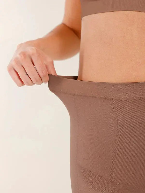 ShapeFit® – Shorty Gainant Taille Mi-Haute à Effet Ventouse Amincissant BESHAP