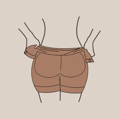 Effet du body gainant à forte compression sur les fesses.